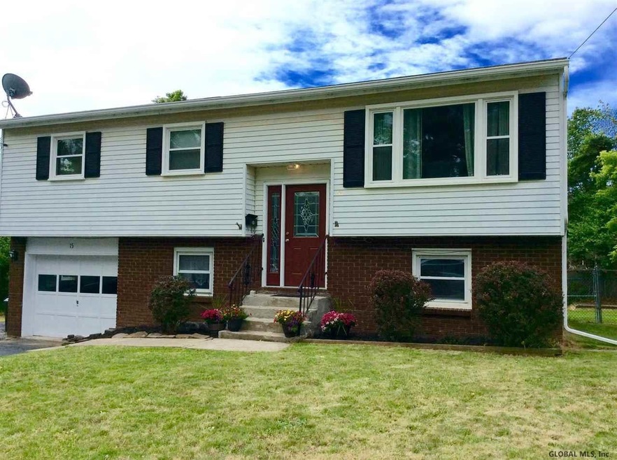 15 Michigan Ave, Rensselaer, NY 12144 - photo 1