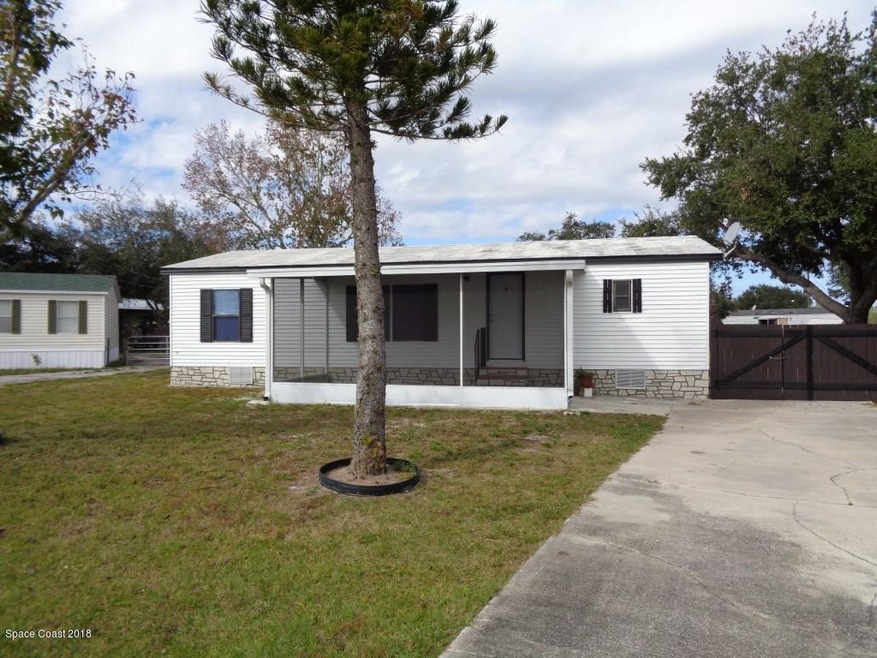 Exterior @ 569 Nicklaus 32927 (4)