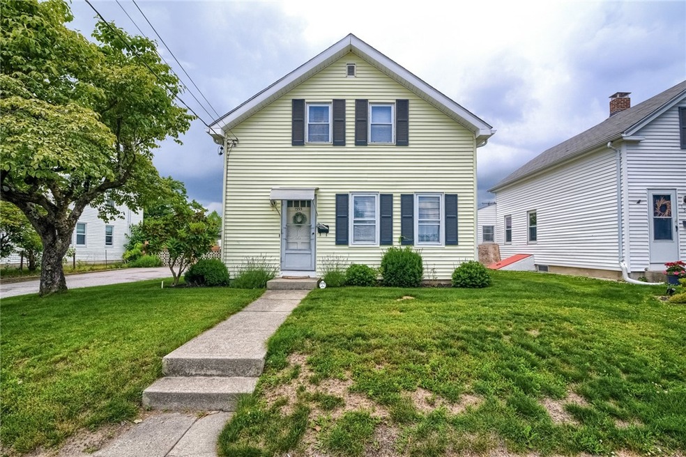 1555 Cranston St, Cranston, RI 02920 - photo 1
