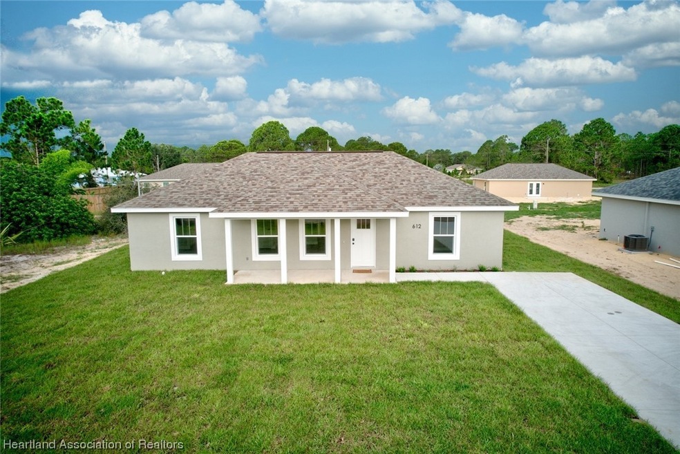 623 Dreamland Dr, Lake Placid, FL 33852 - photo 1