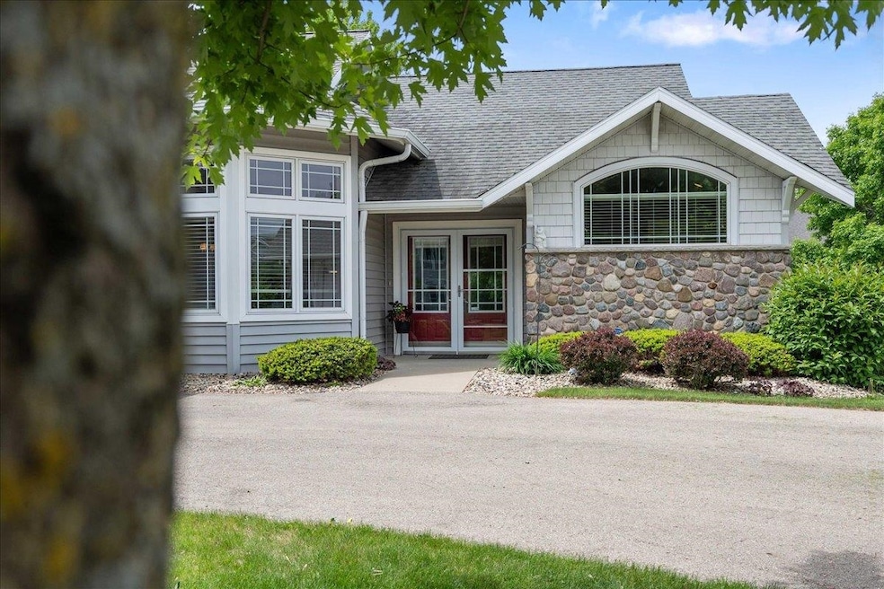 For Sale $639,900