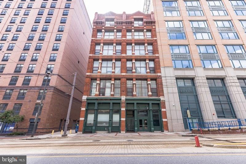 22 S Howard St unit R301, Baltimore, MD 21201 - photo 1