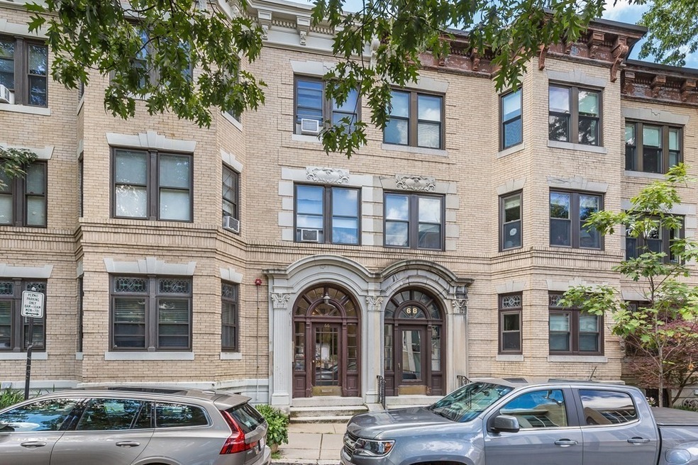 66 Marshall unit 3, Brookline, MA 02446 - photo 1