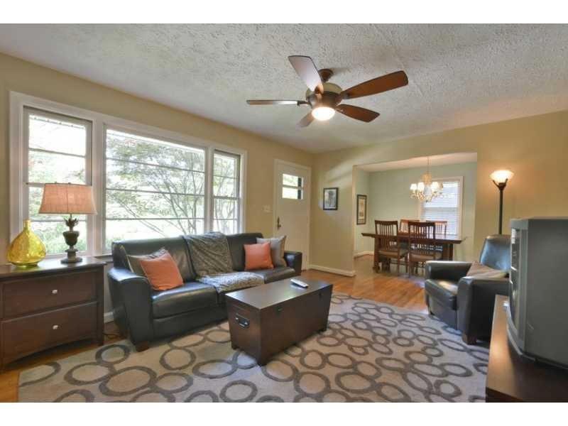 Den/Family/Great Room. Living room with view to di