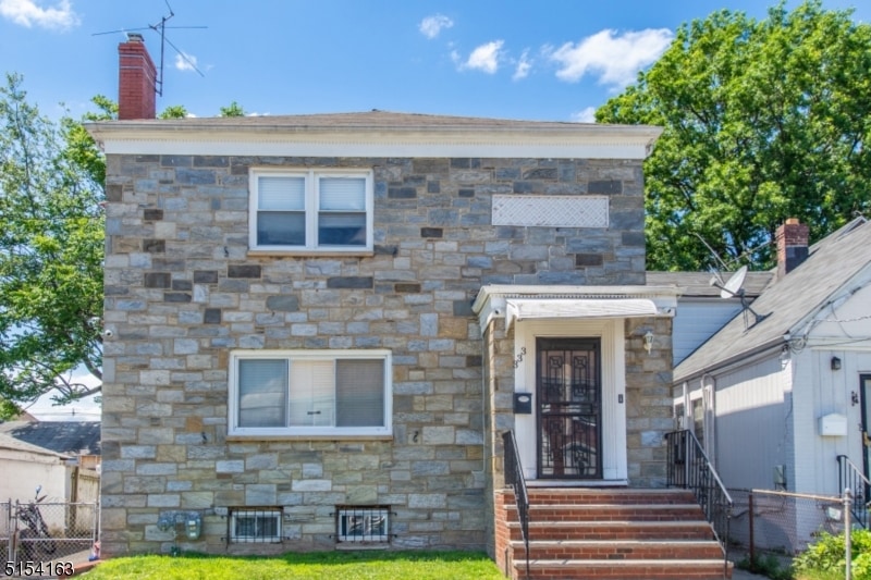 333 Wainwright St, Newark, NJ 07112 - photo 1