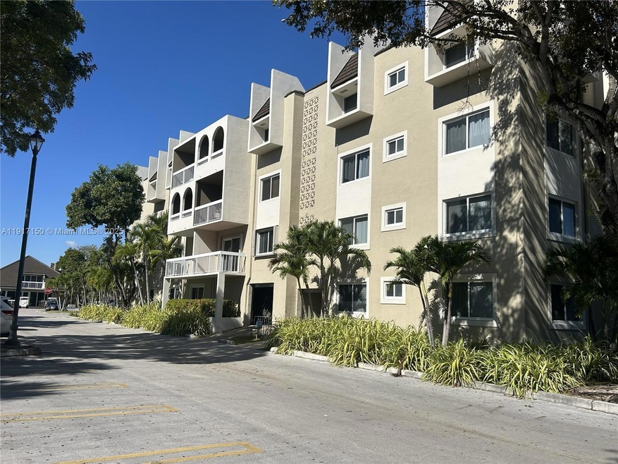 7701 Camino Real unit A419, Miami, FL 33143 - photo 1