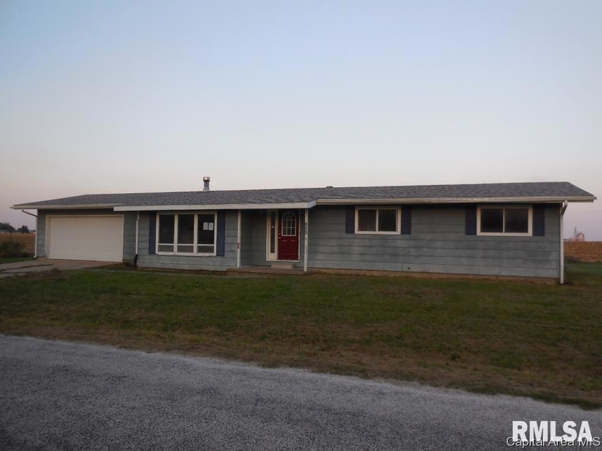 800 S Cottonwood St, Virginia, IL 62691 - photo 1