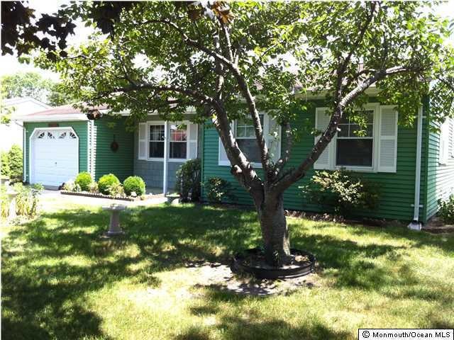 53 S Chestnut Ave, Whiting, NJ 08759 - photo 1