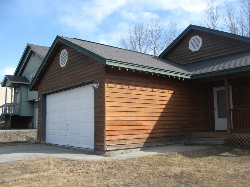 Cascade Court 002