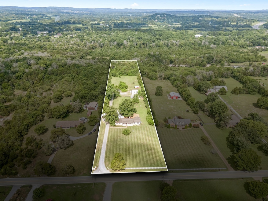 6227 Ladd Rd, Franklin, TN 37067 - photo 1