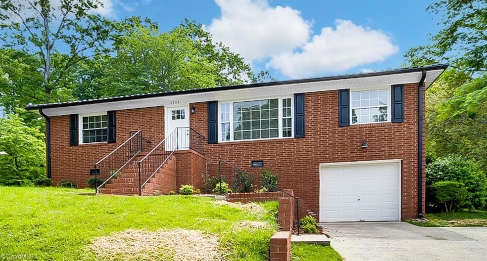 1755 Brook Dr, Asheboro, NC 27205 - photo 1