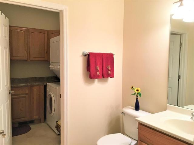 465 Mill St unit 201, Fontana, WI 53125 - photo 1