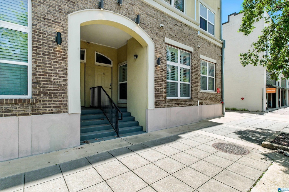 Bristol Southside unit 101, Birmingham, AL 35233 - photo 1