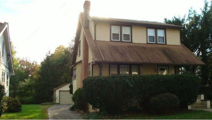 949 Mitchell Ave, Morton, PA 19070 - photo 1