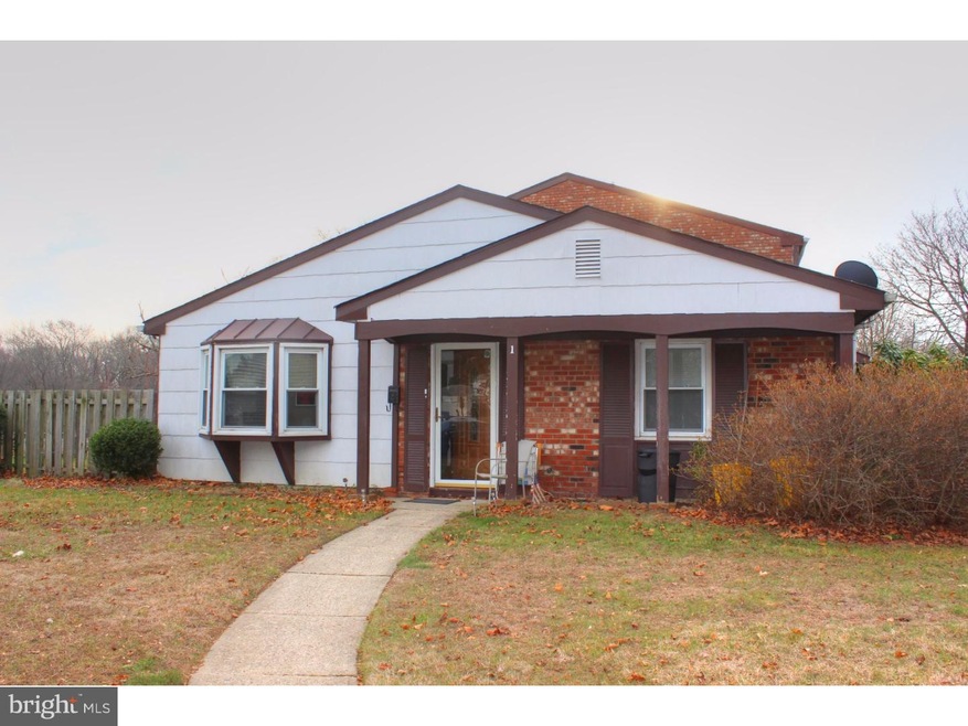 1 Farragut Ct, Willingboro, NJ 08046 - photo 1