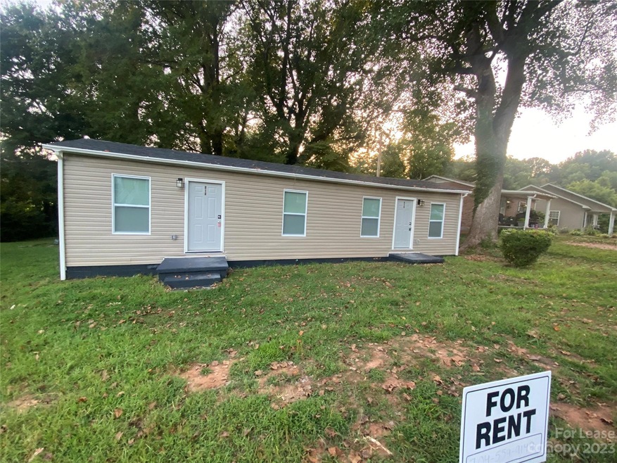 519 Sylvia St, Statesville, NC 28677 - photo 1