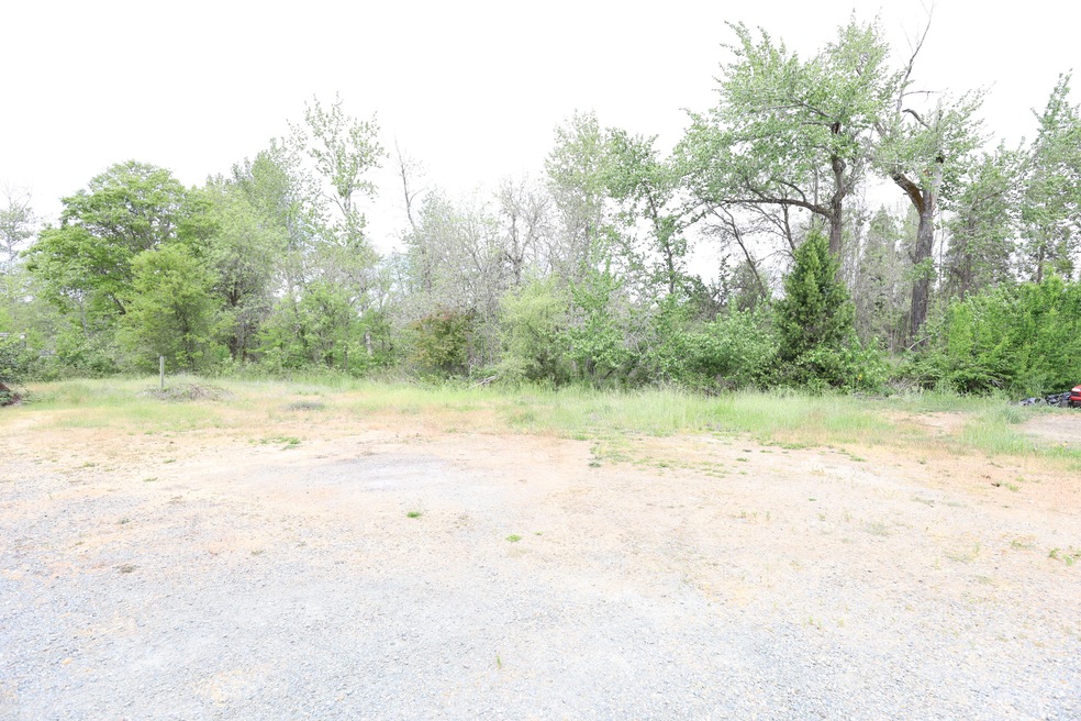 2720 Merlin Rd, Grants Pass, OR 97526 - photo 1