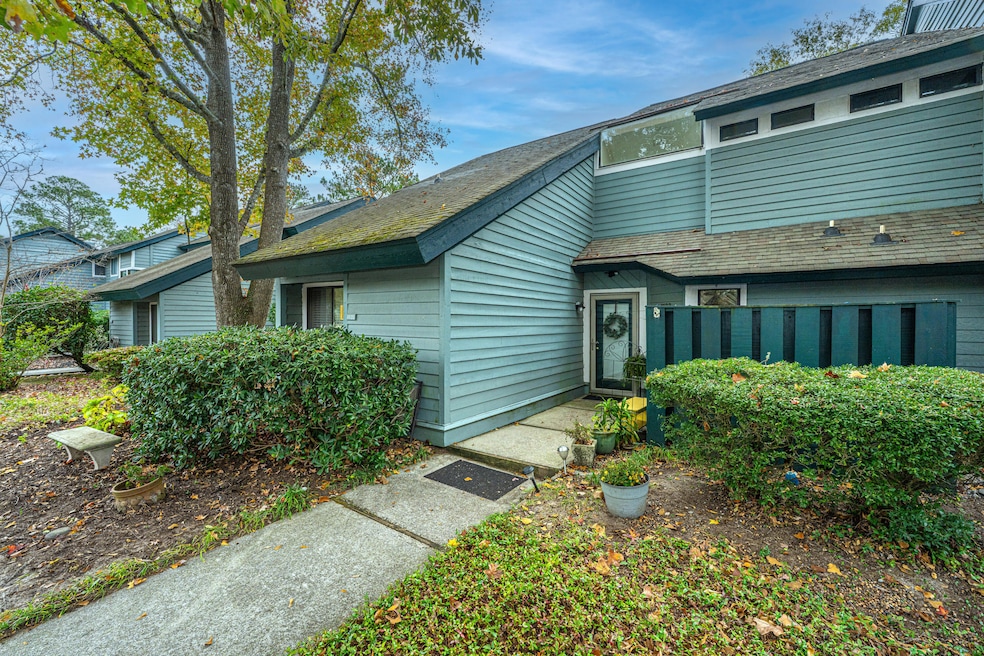 1133 Hidden Cove Dr unit 37, Mount Pleasant, SC 29464 - photo 1