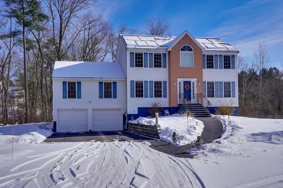 114 Photine Dr, Lowell, MA 01854 - photo 1
