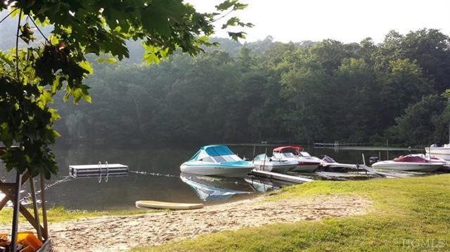 7 Oakdale Rd, Putnam Valley, NY 10579 - photo 1