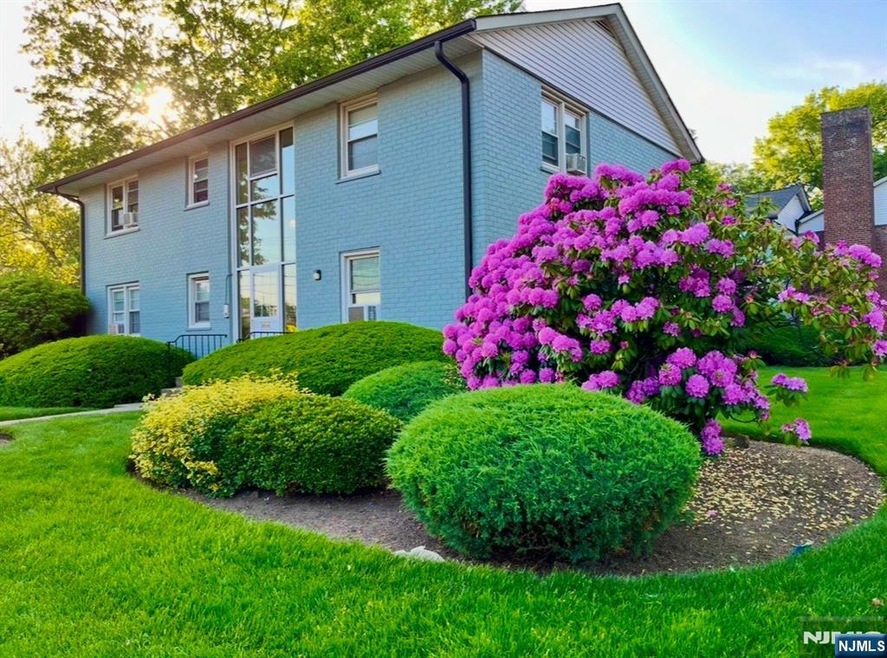 23-05 High St unit D, Fair Lawn, NJ 07410 - photo 1