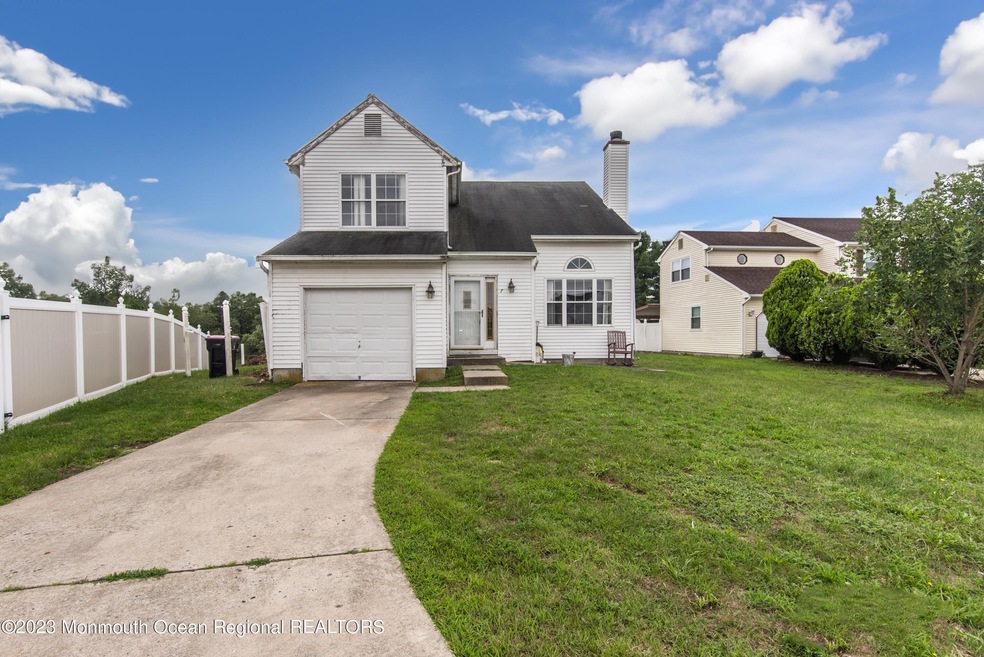 7 Spicebush Ct-1
