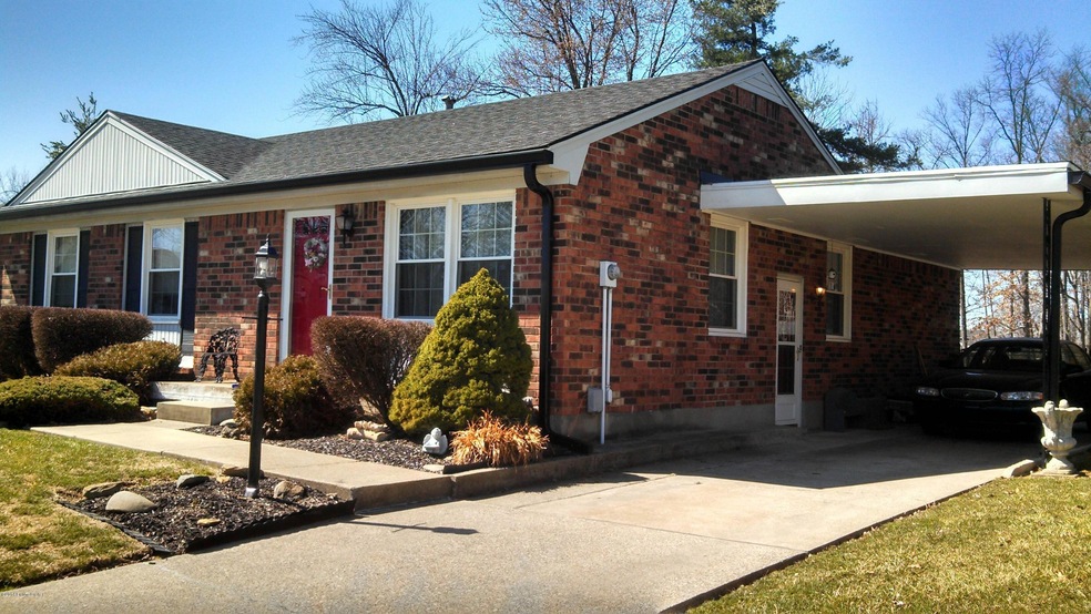 9113 Brandywyne Dr, Louisville, KY 40291 - photo 1