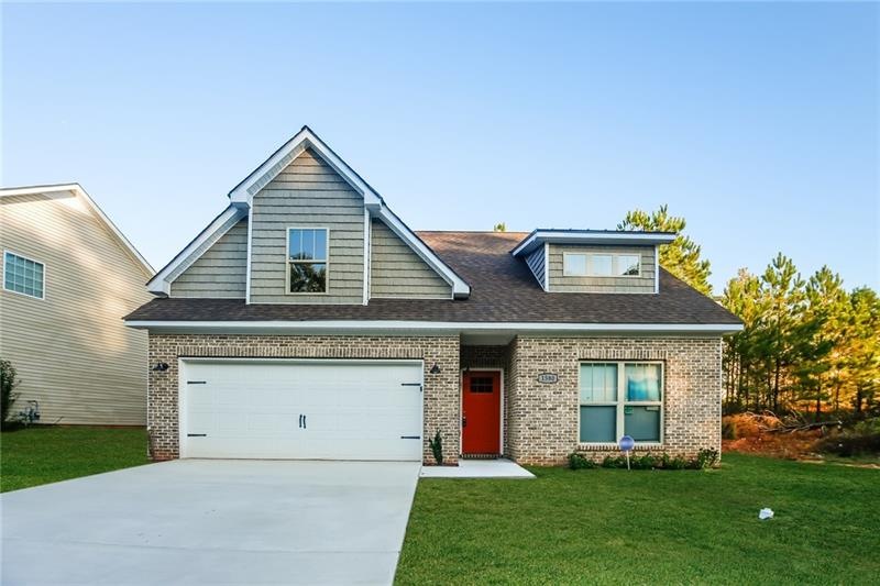 1580 Queen Elizabeth Dr, Locust Grove, GA 30248 - photo 1