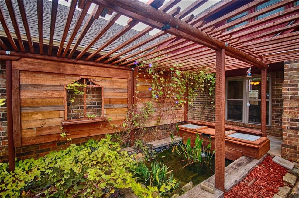 1206 N Lincoln Ave unit 1208, Moore, OK 73160 - photo 1