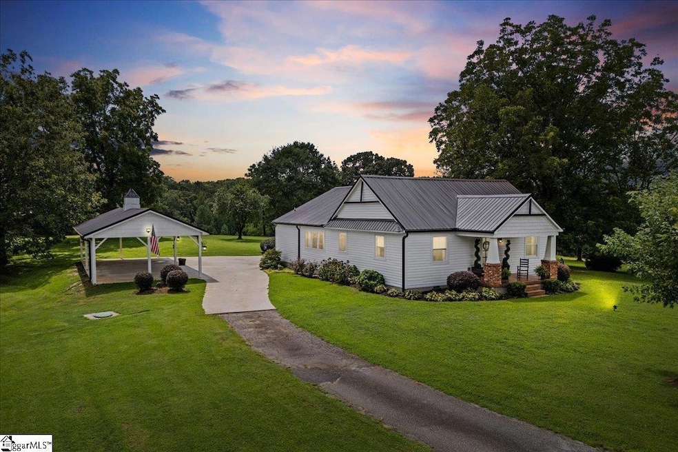 730 Ruby Ln, Walhalla, SC 29691 - photo 1