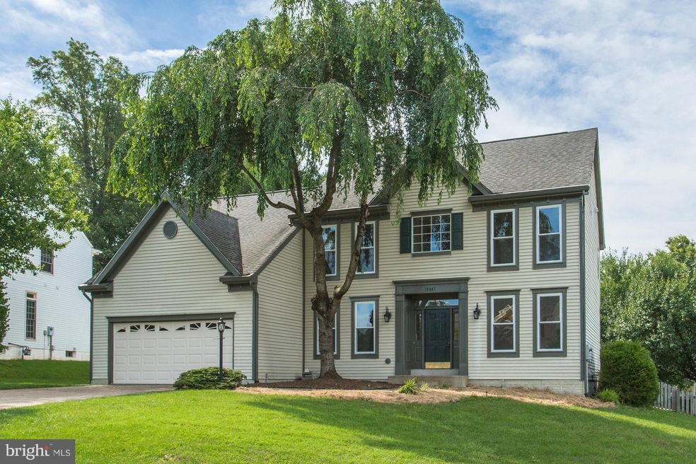 18845 Beaten Path Ct, Triangle, VA 22172 - photo 1