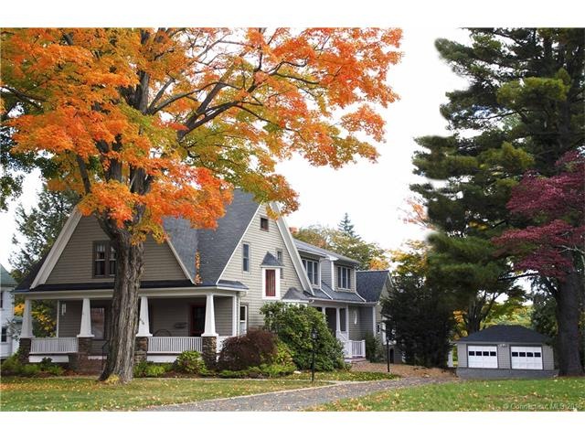 474 Maple front with Garage