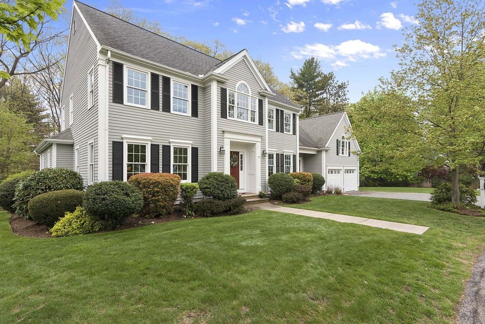 10 Fieldstone Ln, Milton, MA 02186 - photo 1