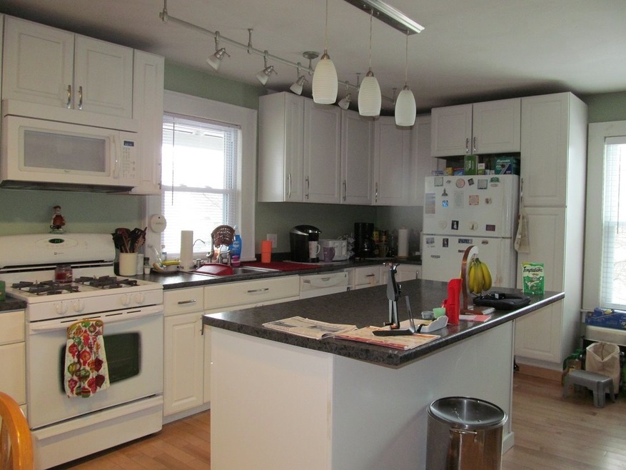 177 S Main St unit 2, Colebrook, NH 03576 - photo 1