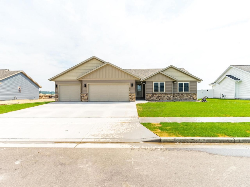 01_1618WaxwingLn_Exterior1_mls