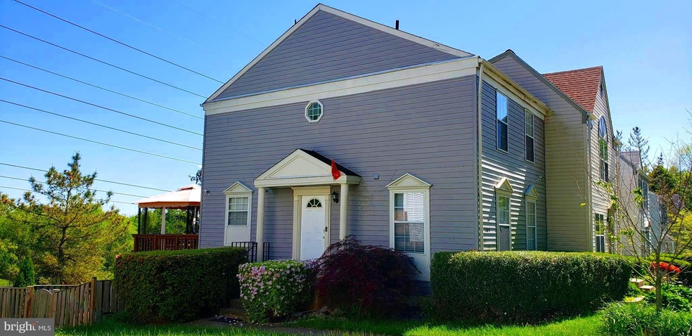 13815 Laura Ratcliff Ct, Centreville, VA 20121 - photo 1