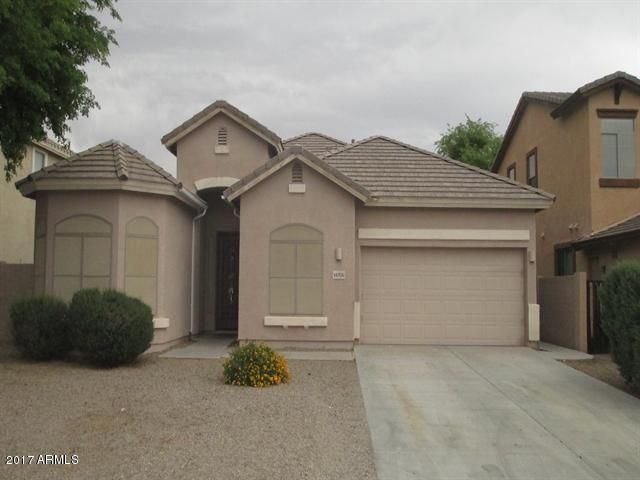 AZ12718-160409-001-ontyard