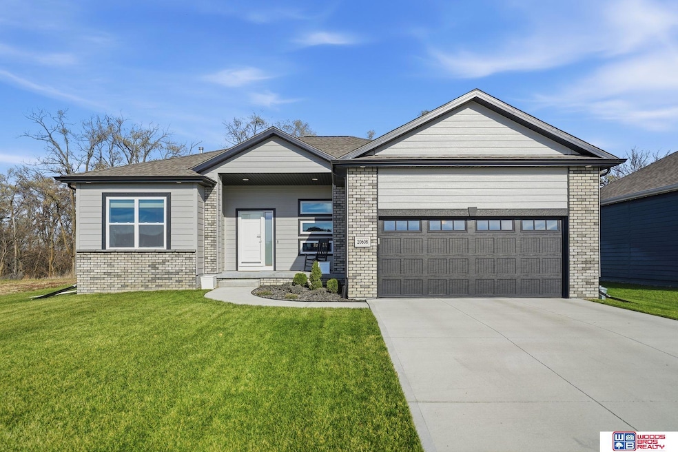 20608 Camelback Ave, Gretna, NE 68028 - photo 1