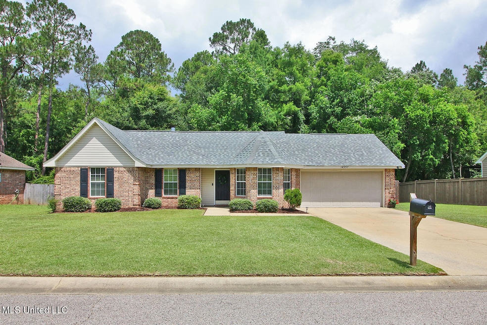 14957 Audubon Lake Blvd_LARGE (21)