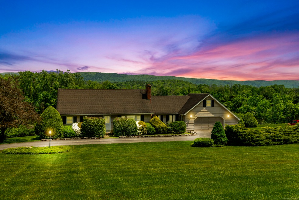 Sold $1,450,000 • Co-Listing Agent