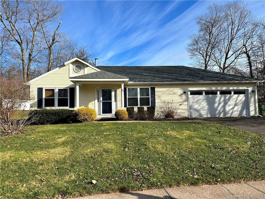 84 Mccormick Ln, Middletown, CT 06457 - photo 1