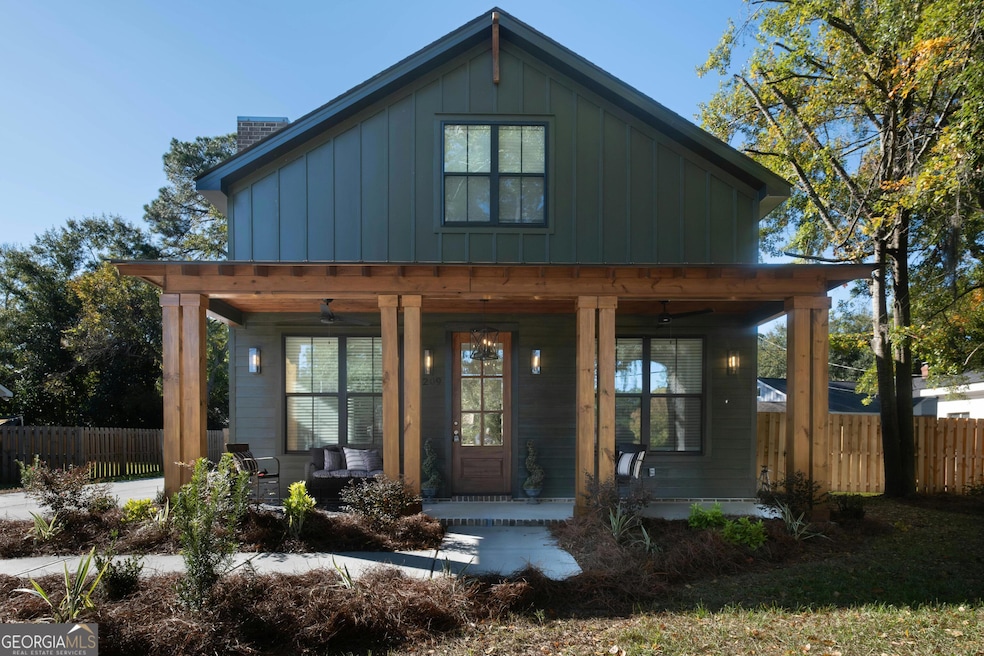 209 E Derenne Ave, Savannah, GA 31405 - photo 1