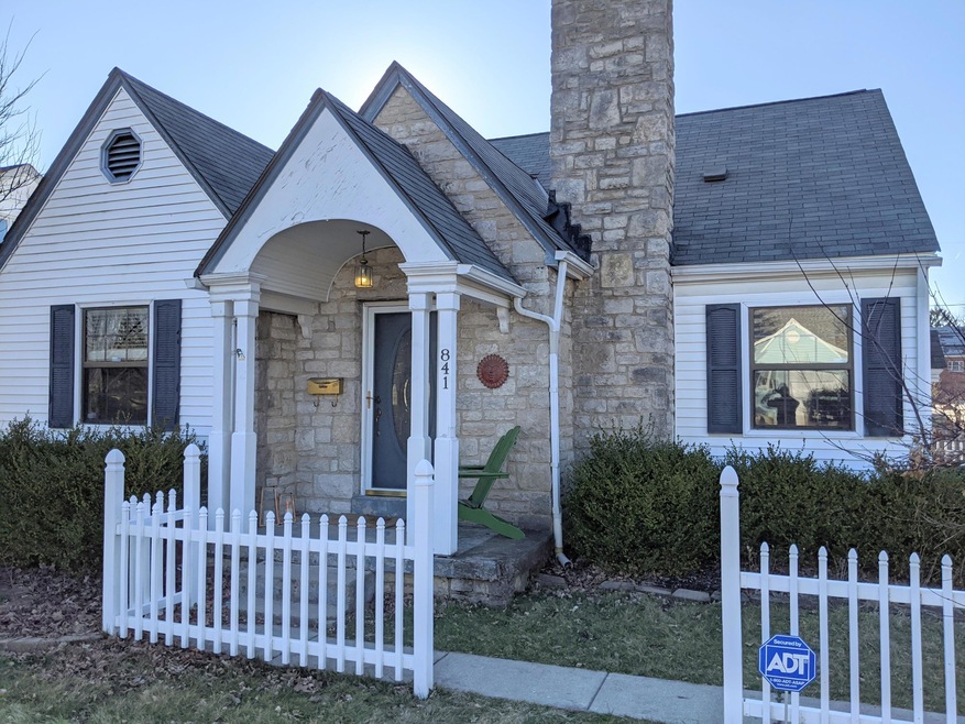 841 S Broadleigh Rd, Columbus, OH 43209 - photo 1