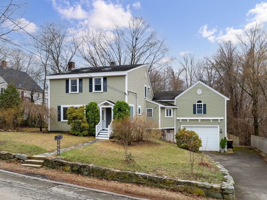 Sold $825,000 • Co-Listing Agent