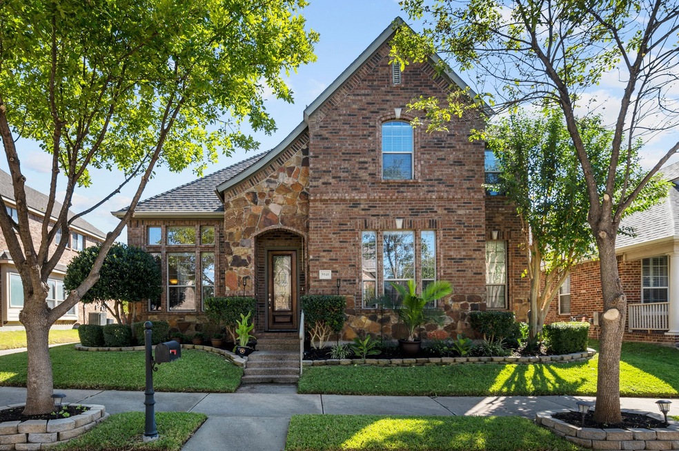 5940 Dripping Springs Ct, North Richland Hills, TX 76180 - photo 1