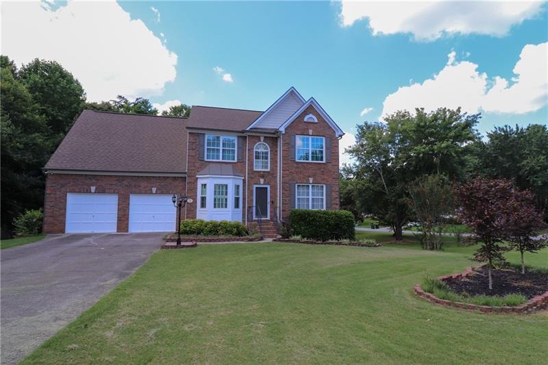 Fantastic corner lot!