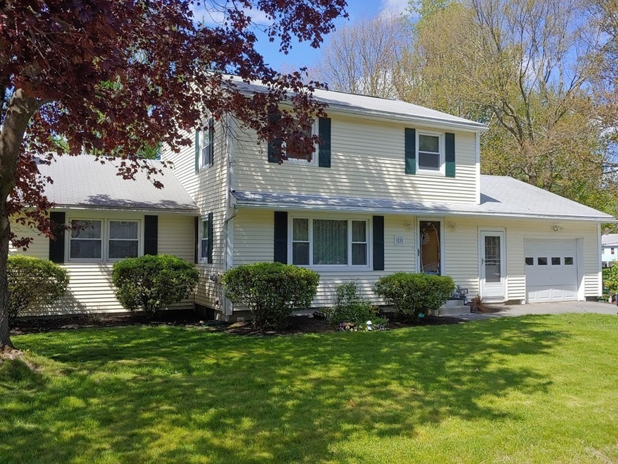 21 Dupont Cir, Leominster, MA 01453 - photo 1