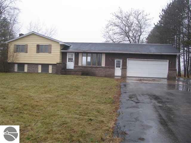 254 S Tonkey Rd, Au Gres, MI 48703 - photo 1