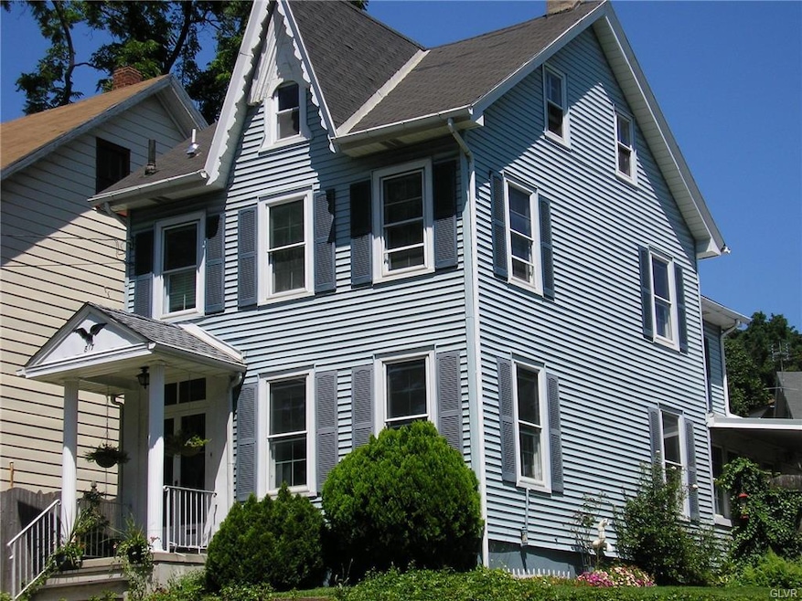 817 Knox Ave, Easton, PA 18042 - photo 1