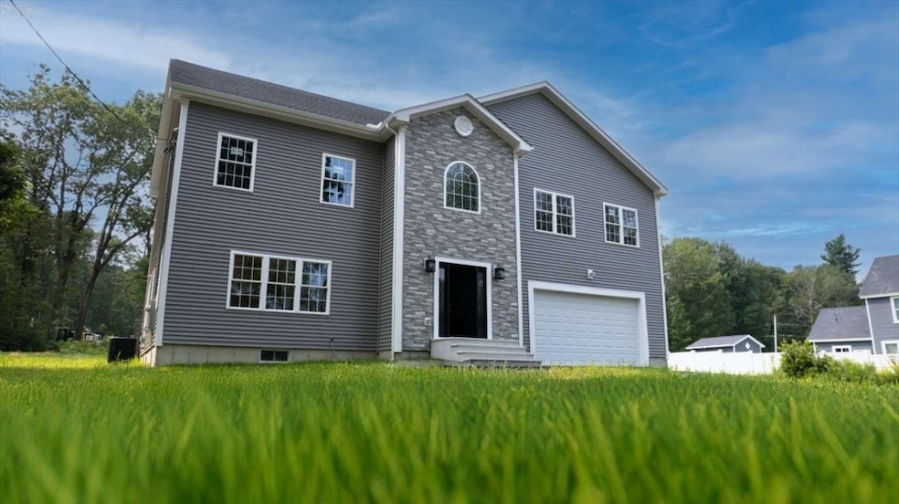 217 Prospect St, Auburn, MA 01501 - photo 1